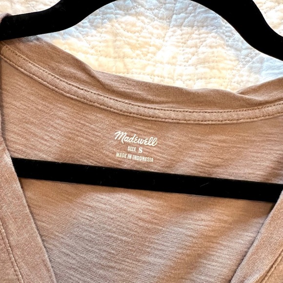Madewell V-Neck Short Sleeve, Castle Rock - Picture 3 of 4